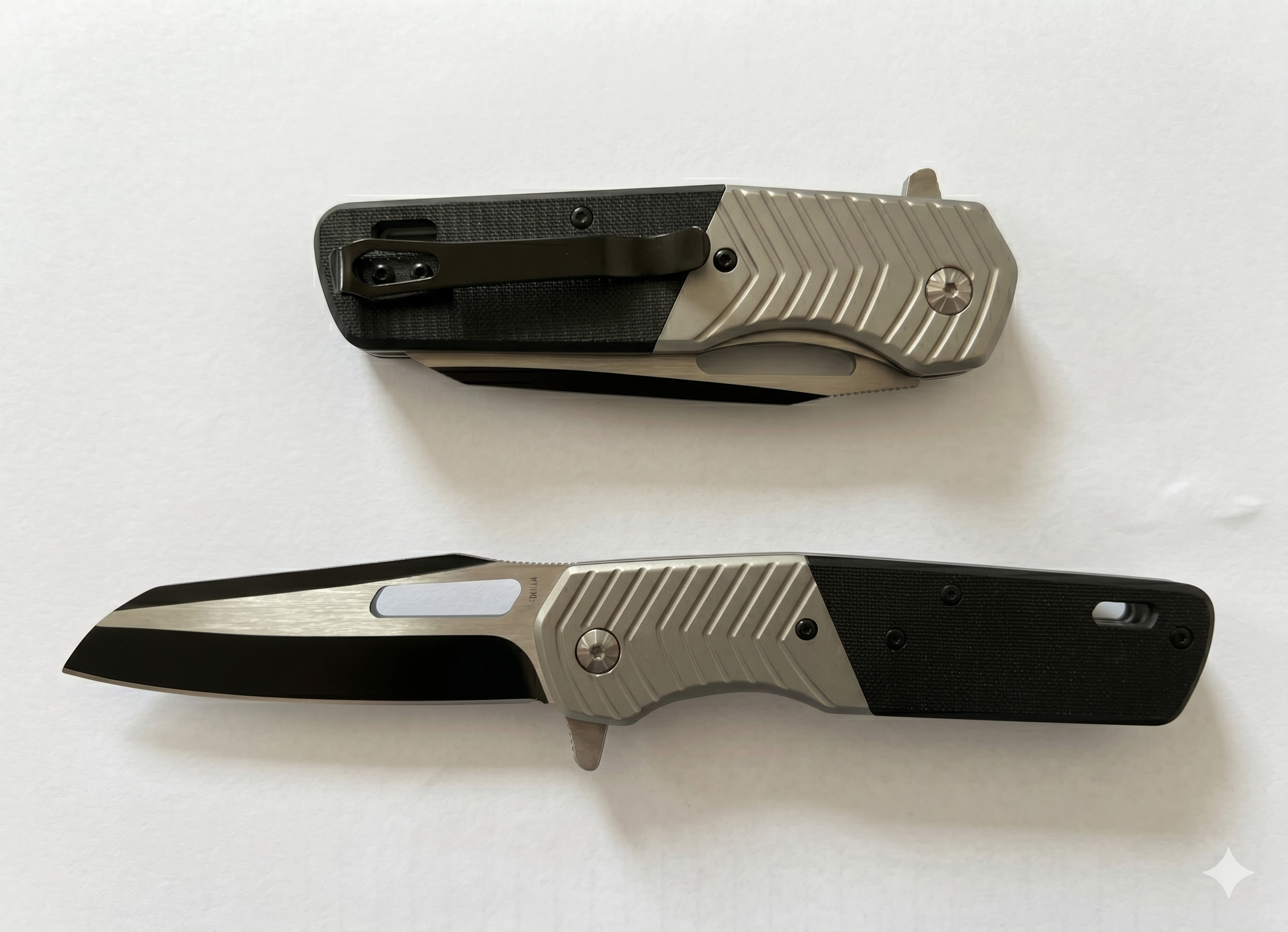 Navaja Táctica 3CR13 - Hoja Pavonada 2.8mm y Mango G10 Antideslizante