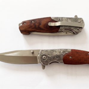 ML0248 Navaja Profesional 230mm - Hoja Satinada 2.8mm y Mango de Madera Noble con Acabado Espejo